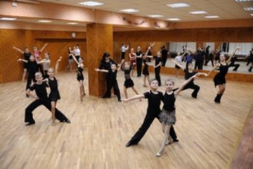 Клуб «Ладога» - «Веселые ножки» Студия хореографии